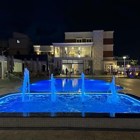 Hotel Colis Kamez Buitenkant foto