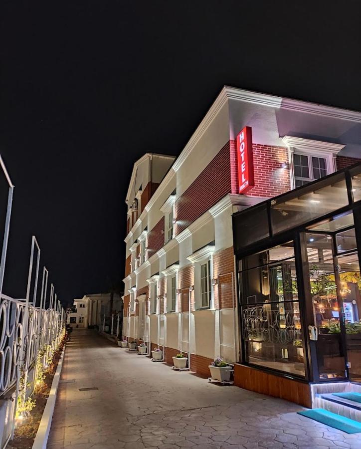 Hotel Colis Kamez Buitenkant foto