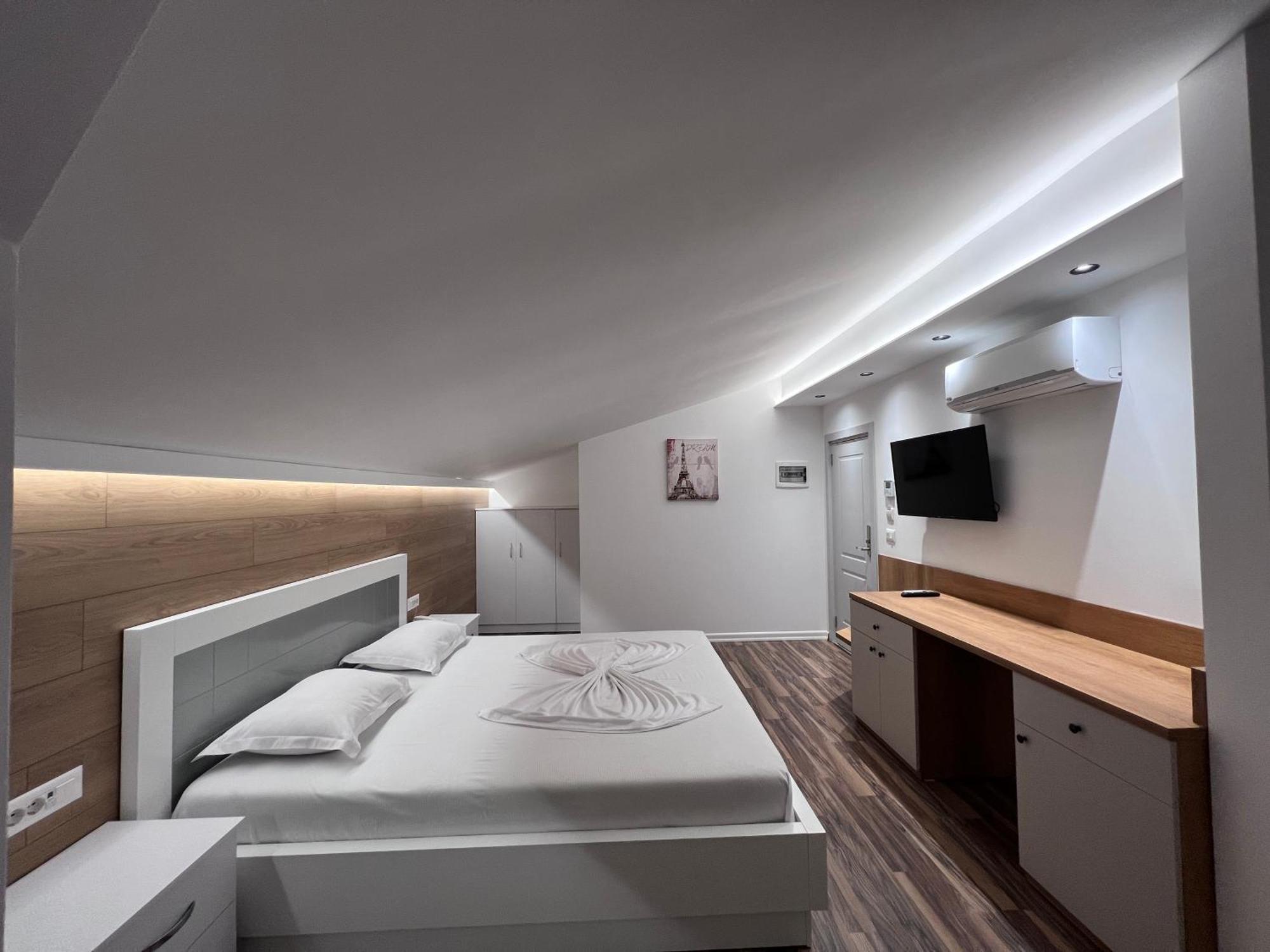 Hotel Colis Kamez Buitenkant foto