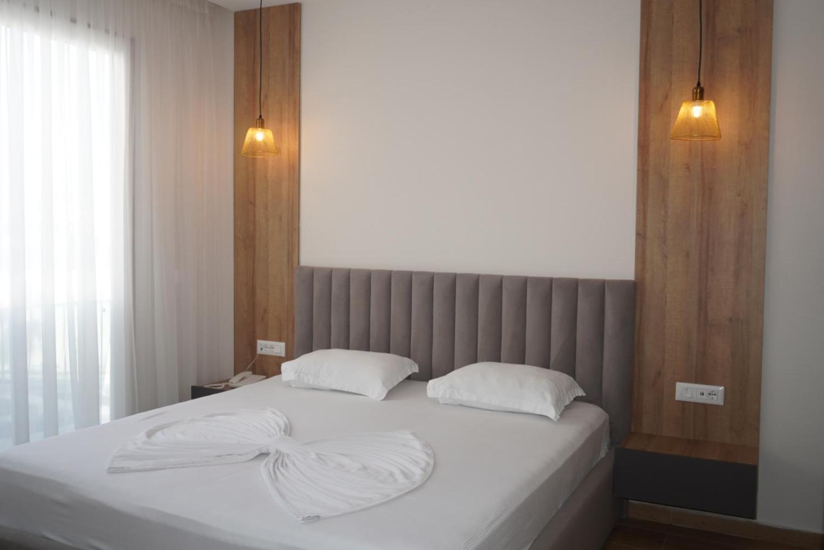 Hotel Colis Kamez Buitenkant foto